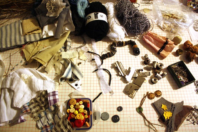 petits boutons, fil, bricolage