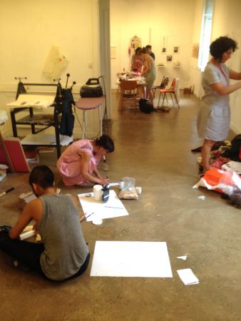 atelier de création textile participatif